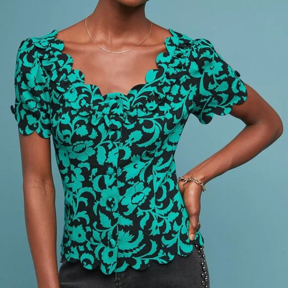 ANTHROPOLOGIE Aseey Scalloped Blouse Green Black FloralShort Sleeve Top by Maeve - Picture 1 of 10
